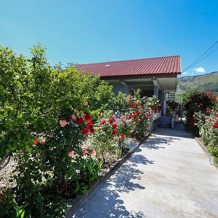 Villa Samuela Cozy Retreat Berat Exterior foto